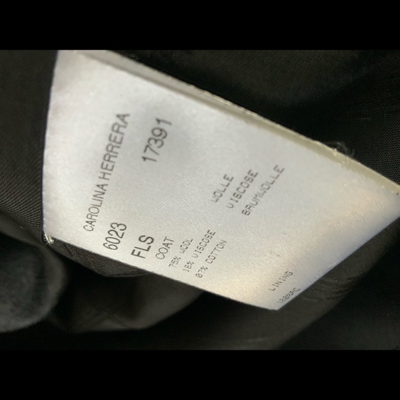 Carolina Herrera gray wool coat 8 - Picture 13 of 16